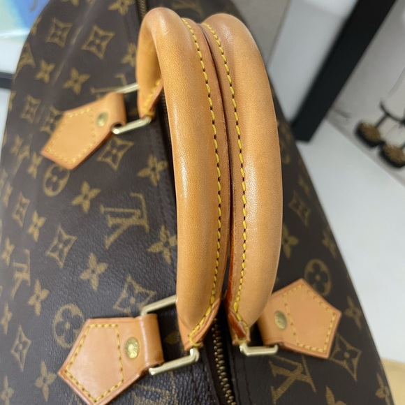 Louis Vuitton Speedy 40 - Picture 2 of 16